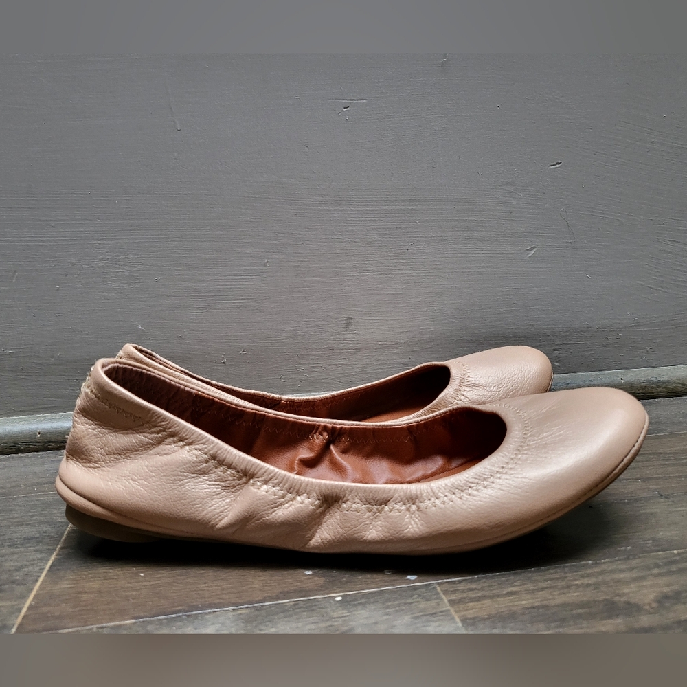 Lucky Brand ballet flats - shimmery cream size 8.5